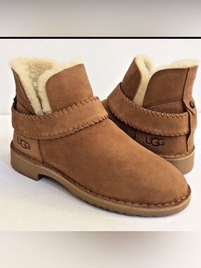 UGG McKay Ankle Boot Size 6.5